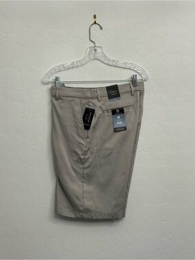 Greg Norman Collection Men’s Flat-Front Shorts in Khaki